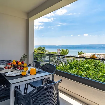 Luxury Beachfront *
