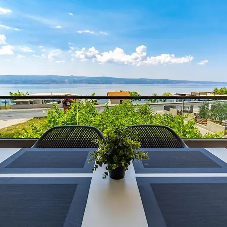 Luxury Beachfront *