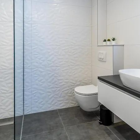 Apartment Luxury Beachfront Duće